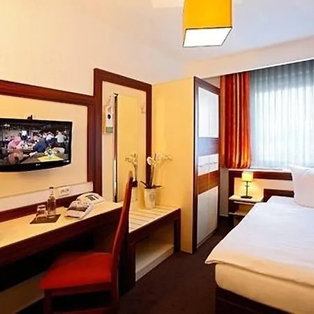 Centro Norderstedter Hof فندق 3*
