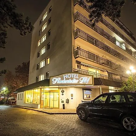 فندق Centro Norderstedter Hof 3*