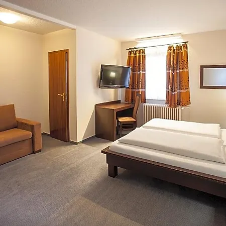 فندق Centro Norderstedter Hof 3*