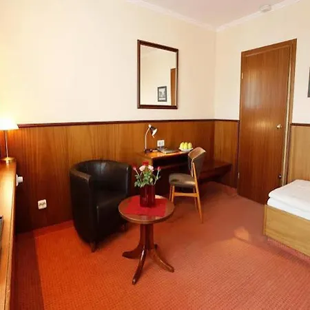 Centro Norderstedter Hof 3*
