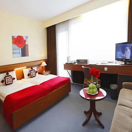 فندق Centro Norderstedter Hof 3*