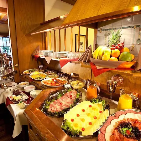 Centro Norderstedter Hof 3*